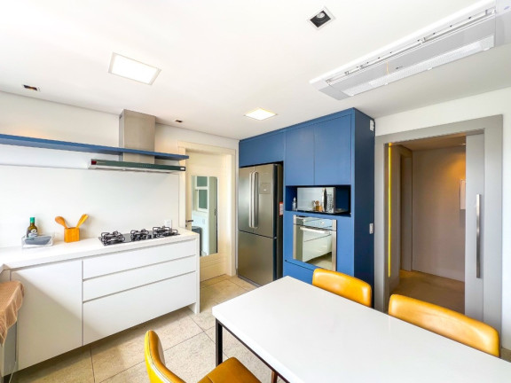 Imagem Apartamento com 4 Quartos à Venda, 304 m² em Petrópolis - Porto Alegre Imagem Apartamento com 4 Quartos à Venda, 304 m² em Petrópolis - Porto Alegre