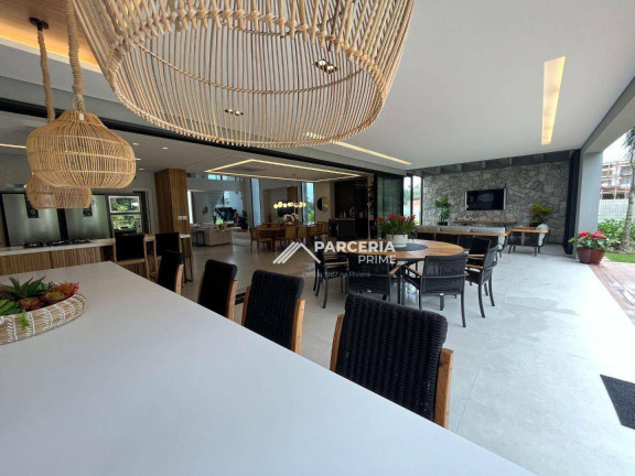 Imagem Casa com 7 Quartos à Venda, 620 m² em Riviera Módulo 16 - Bertioga Imagem Casa com 7 Quartos à Venda, 620 m² em Riviera Módulo 16 - Bertioga