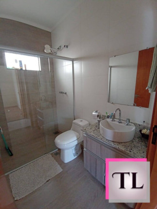 Imagem Casa com 3 Quartos à Venda, em Recanto Dos Lagos - Poços De Caldas Imagem Casa com 3 Quartos à Venda, em Recanto Dos Lagos - Poços De Caldas