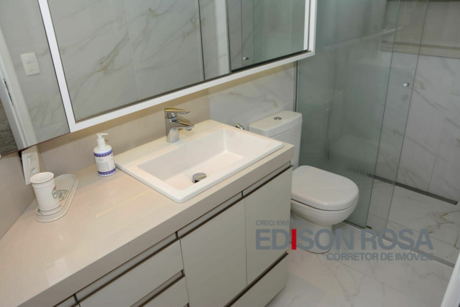 Imagem Apartamento com 2 Quartos à Venda, 68 m² em Coqueiros - Florianópolis Imagem Apartamento com 2 Quartos à Venda, 68 m² em Coqueiros - Florianópolis