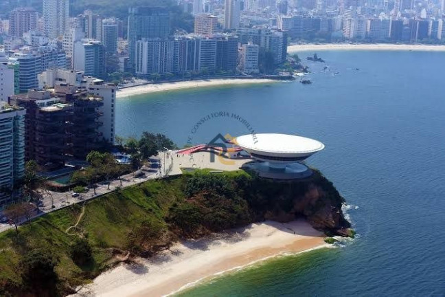 Imagem Apartamento com 2 Quartos à Venda, 70 m² em Icaraí - Niterói