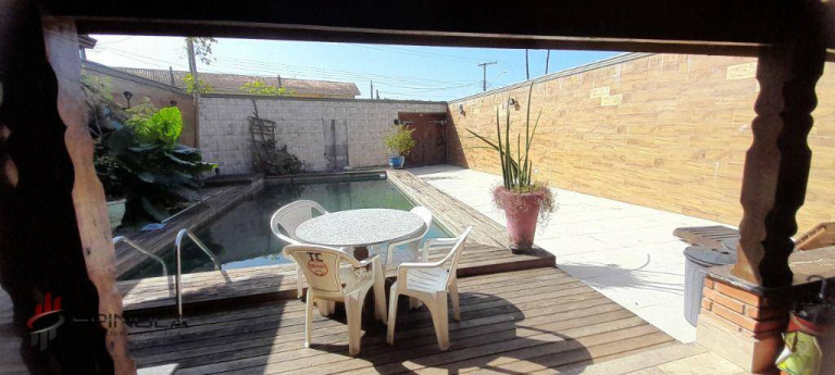 Imagem Sobrado com 3 Quartos à Venda, 180 m² em Solemar - Praia Grande Imagem Sobrado com 3 Quartos à Venda, 180 m² em Solemar - Praia Grande