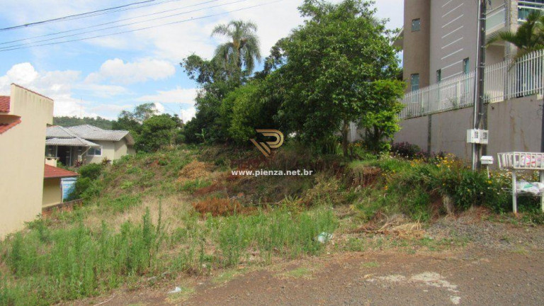 Imagem Terreno à Venda, 740 m² em Imperial - Concórdia Imagem Terreno à Venda, 740 m² em Imperial - Concórdia