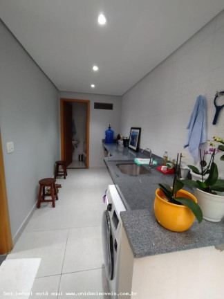 Imagem Casa com 4 Quartos à Venda, 215 m² em Interlagos - São Paulo