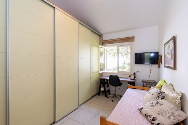 Imagem Casa com 4 Quartos à Venda, em Granja Santa Maria - Carapicuíba Imagem Casa com 4 Quartos à Venda, em Granja Santa Maria - Carapicuíba