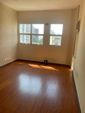 Sala Comercial à Venda, 38 m² em Vila Guiomar - Santo André