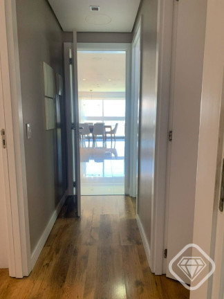 Imagem Apartamento com 3 Quartos à Venda, em Cristal - Porto Alegre Imagem Apartamento com 3 Quartos à Venda, em Cristal - Porto Alegre