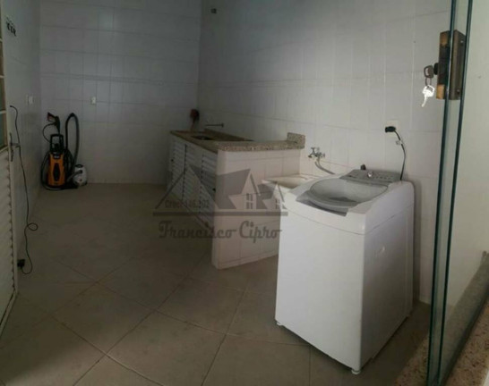 Imagem Sobrado com 3 Quartos à Venda, 219 m² em Vila Indiana - Guaratinguetá Imagem Sobrado com 3 Quartos à Venda, 219 m² em Vila Indiana - Guaratinguetá