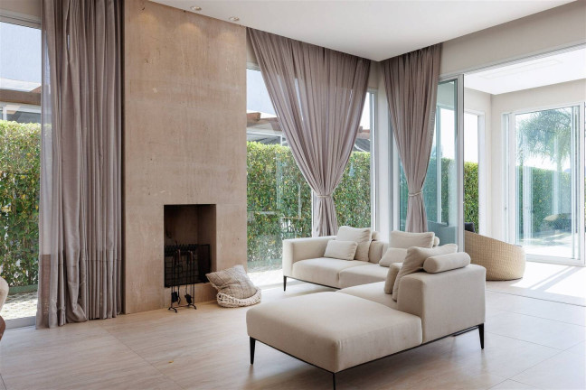 Imagem Casa com 4 Quartos à Venda, 450 m² em Camboriú Imagem Casa com 4 Quartos à Venda, 450 m² em Camboriú