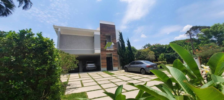Casa de Condomínio com 4 Quartos à Venda, 380 m²