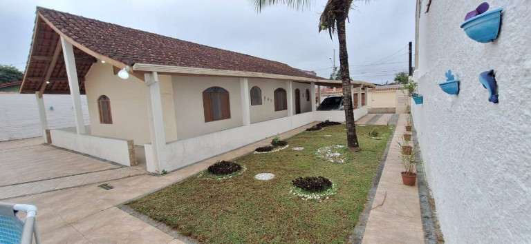 Imagem Casa com 5 Quartos à Venda, 224 m² em Jardim Barra De Jangadas - Peruíbe Imagem Casa com 5 Quartos à Venda, 224 m² em Jardim Barra De Jangadas - Peruíbe