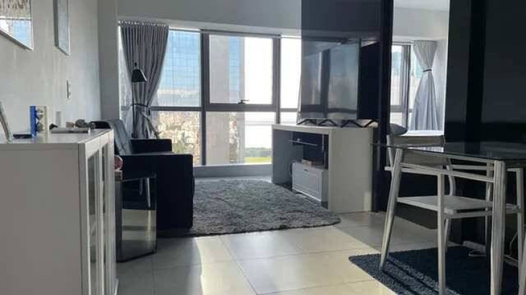 Imagem Apartamento com 1 Quarto à Venda, 49 m² em Centro Histórico - Porto Alegre Imagem Apartamento com 1 Quarto à Venda, 49 m² em Centro Histórico - Porto Alegre
