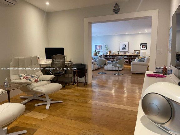 Imagem Apartamento com 3 Quartos à Venda, 211 m² em Leblon - Rio De Janeiro Imagem Apartamento com 3 Quartos à Venda, 211 m² em Leblon - Rio De Janeiro