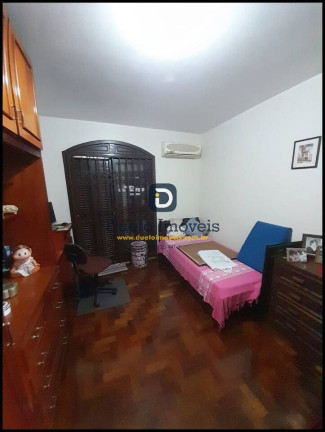 Imagem Casa com 4 Quartos à Venda,  em Nossa Senhora Medianeira - Santa Maria