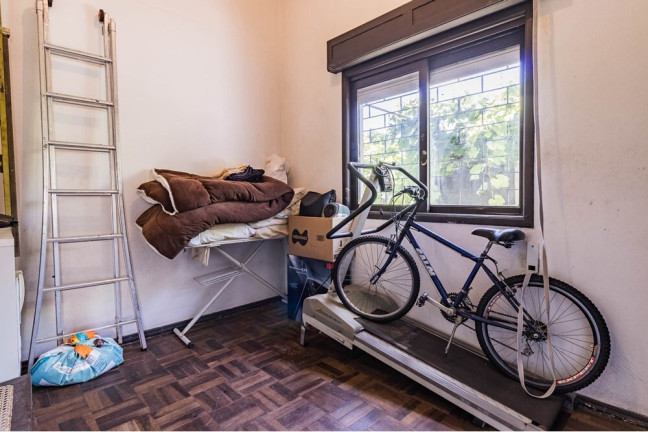 Imagem Casa com 3 Quartos à Venda, 528 m² em Partenon - Porto Alegre Imagem Casa com 3 Quartos à Venda, 528 m² em Partenon - Porto Alegre