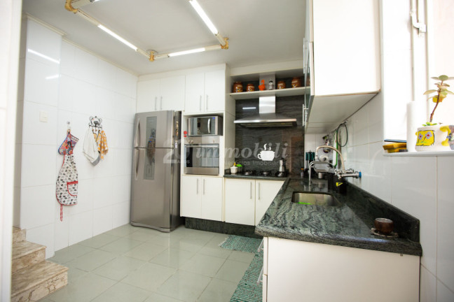 Imagem Casa com 3 Quartos à Venda, 360 m² em Sumaré - São Paulo Imagem Casa com 3 Quartos à Venda, 360 m² em Sumaré - São Paulo