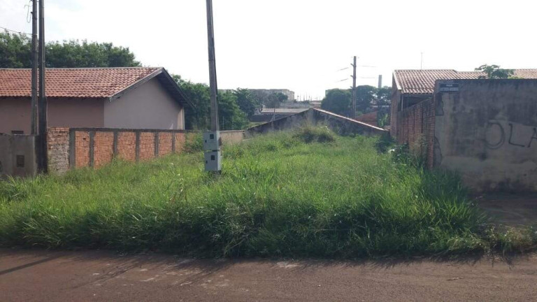 Imagem Terreno à Venda, 250 m² em Residencial Quadra Norte - Londrina Imagem Terreno à Venda, 250 m² em Residencial Quadra Norte - Londrina