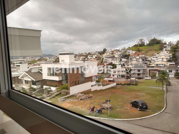 Imagem Casa com 4 Quartos à Venda, em Cidade Universitária Pedra Branca - Palhoça Imagem Casa com 4 Quartos à Venda, em Cidade Universitária Pedra Branca - Palhoça