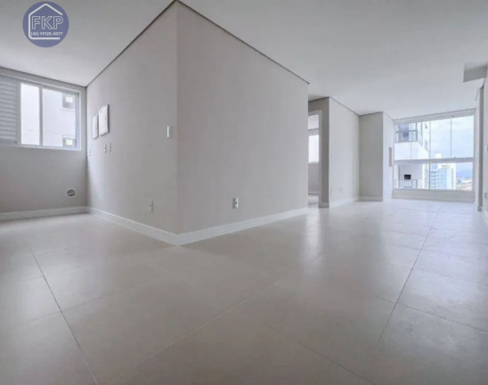 Apartamento com 2 Quartos à Venda, 56 m² em São Judas - Itajaí