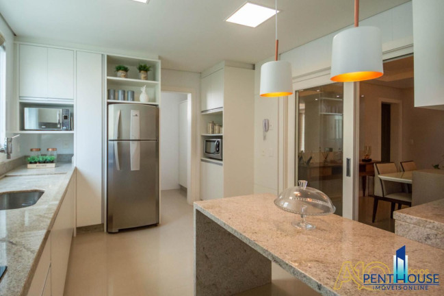 Imagem Apartamento com 3 Quartos à Venda, 139 m² em Centro - Balneário Camboriú