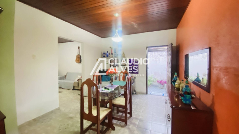 Imagem Casa com 3 Quartos à Venda, 200 m² em Conjunto Feira Vi - Feira De Santana Imagem Casa com 3 Quartos à Venda, 200 m² em Conjunto Feira Vi - Feira De Santana