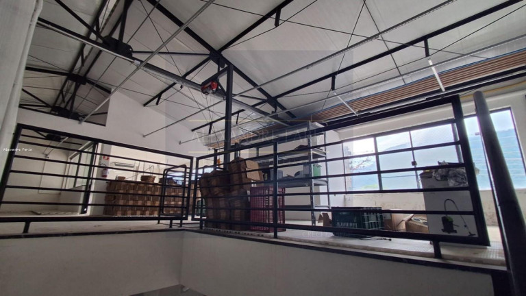 Imagem Imóvel Comercial para Alugar, 520 m² em Vila Amélia - São Sebastião