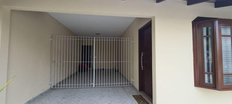 Imagem Casa com 4 Quartos à Venda,  em Floresta - Joinville