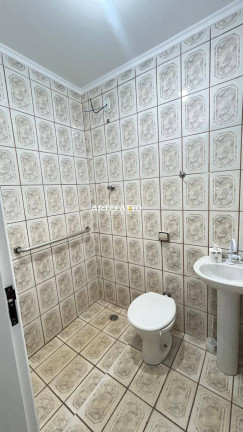Imagem Casa com 3 Quartos à Venda, 130 m² Imagem Casa com 3 Quartos à Venda, 130 m²