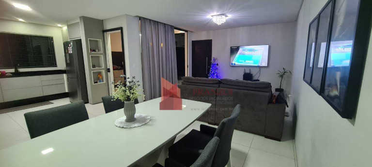 Imagem Casa com 4 Quartos à Venda, 195 m² em Centro - Itajaí Imagem Casa com 4 Quartos à Venda, 195 m² em Centro - Itajaí