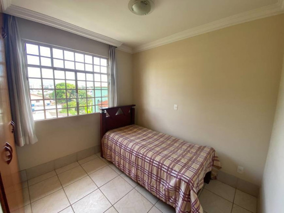 Imagem Casa com 3 Quartos à Venda, 358 m² em Minascaixa - Belo Horizonte Imagem Casa com 3 Quartos à Venda, 358 m² em Minascaixa - Belo Horizonte