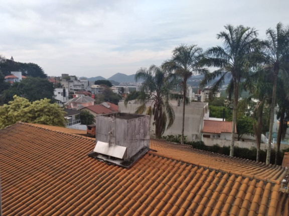 Imagem Casa com 4 Quartos à Venda, 181 m² em Trindade - Florianópolis Imagem Casa com 4 Quartos à Venda, 181 m² em Trindade - Florianópolis