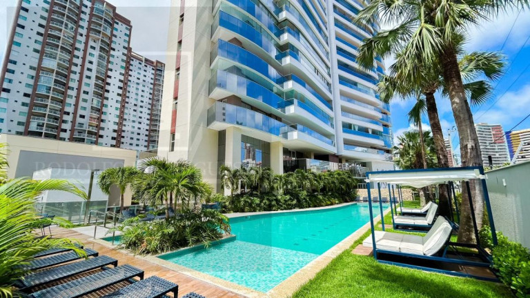 Imagem Apartamento com 5 Quartos à Venda, 271 m² em Meireles - Fortaleza Imagem Apartamento com 5 Quartos à Venda, 271 m² em Meireles - Fortaleza