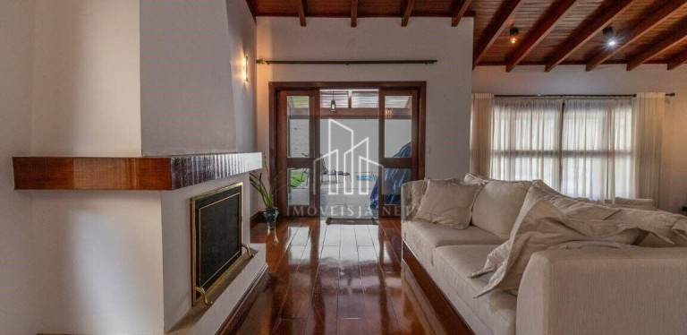 Imagem Casa com 4 Quartos à Venda, 319 m² em Alphaville - Santana De Parnaíba Imagem Casa com 4 Quartos à Venda, 319 m² em Alphaville - Santana De Parnaíba
