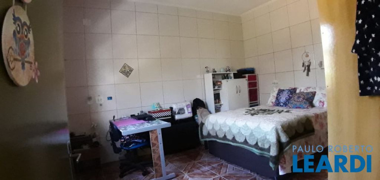 Imagem Casa com 4 Quartos à Venda, 350 m² em Vila Pinheirinho - Santo André Imagem Casa com 4 Quartos à Venda, 350 m² em Vila Pinheirinho - Santo André