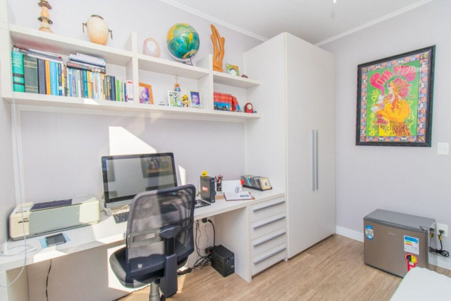 Imagem Imóvel com 3 Quartos à Venda, 102 m² em Menino Deus - Porto Alegre Imagem Imóvel com 3 Quartos à Venda, 102 m² em Menino Deus - Porto Alegre