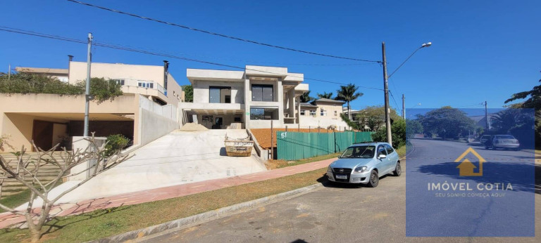 Imagem Casa de Condomínio com 5 Quartos à Venda, 928 m² em Jardim Do Golf I - Jandira