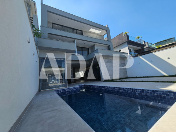 Casa com 5 Quartos à Venda, 442 m² em Recreio Dos Bandeirantes - Rio De Janeiro