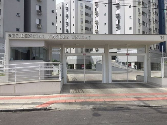 Imagem Apartamento com 2 Quartos à Venda, 61 m² em Pinheirinho - Criciúma
