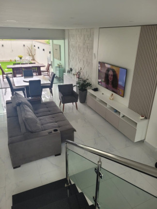 Imagem Casa com 3 Quartos à Venda, 200 m² em Ponta Negra - Manaus Imagem Casa com 3 Quartos à Venda, 200 m² em Ponta Negra - Manaus