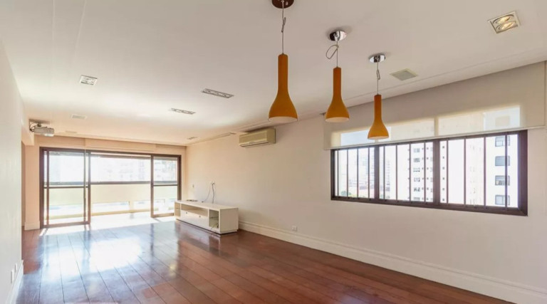 Imagem Imóvel com 3 Quartos à Venda, 228 m² em Moema - São Paulo