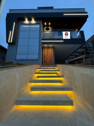 Imagem Casa com 3 Quartos à Venda, 177 m² em Canto - Florianópolis Imagem Casa com 3 Quartos à Venda, 177 m² em Canto - Florianópolis
