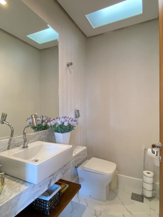 Imagem Cobertura com 2 Quartos à Venda, 229 m² em Menino Deus - Porto Alegre Imagem Cobertura com 2 Quartos à Venda, 229 m² em Menino Deus - Porto Alegre