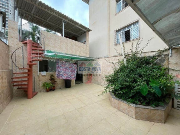 Imagem Casa com 3 Quartos à Venda, 208 m² Imagem Casa com 3 Quartos à Venda, 208 m²