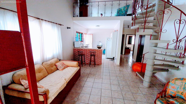 Imagem Casa com 3 Quartos à Venda, 292 m² em Cidade Nova Peruíbe - Peruíbe
