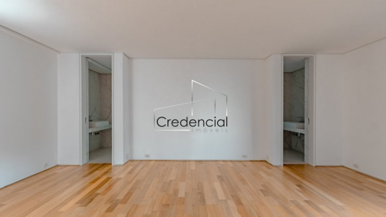 Imagem Apartamento com 3 Quartos à Venda, 315 m² em Cabral - Curitiba