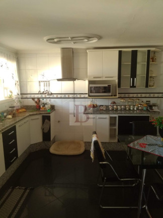 Imagem Casa com 6 Quartos à Venda, 600 m² em Pendotiba - Niterói