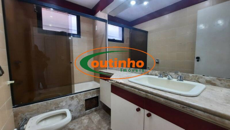 Imagem Apartamento com 4 Quartos à Venda, 199 m² em Tijuca - Rio De Janeiro Imagem Apartamento com 4 Quartos à Venda, 199 m² em Tijuca - Rio De Janeiro