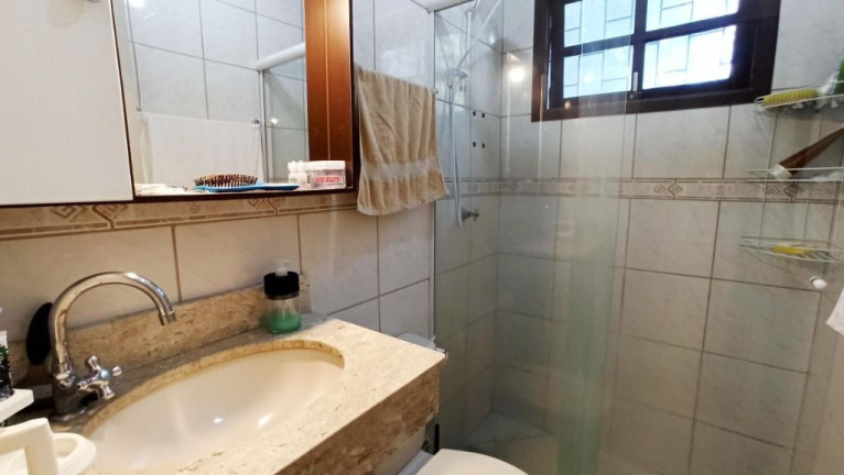 Imagem Casa com 2 Quartos à Venda, 130 m² em Cavalhada - Porto Alegre Imagem Casa com 2 Quartos à Venda, 130 m² em Cavalhada - Porto Alegre