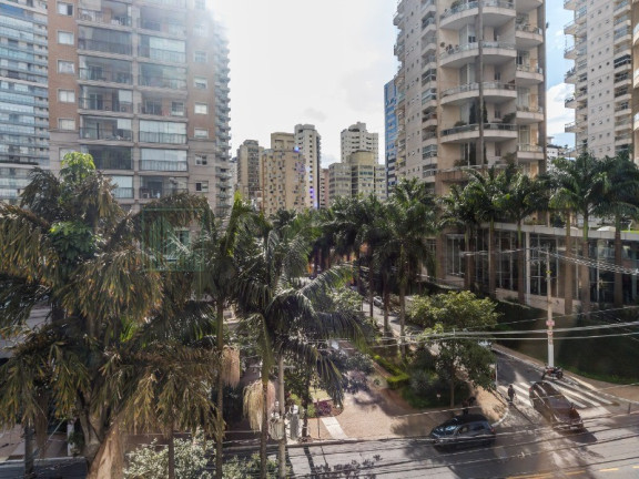 Imagem Imóvel com 3 Quartos à Venda, 157 m² em Vila Nova Conceição - São Paulo