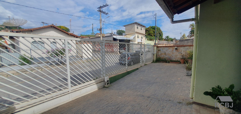 Imagem Sobrado com 6 Quartos à Venda, em Centro - Esmeraldas Imagem Sobrado com 6 Quartos à Venda, em Centro - Esmeraldas